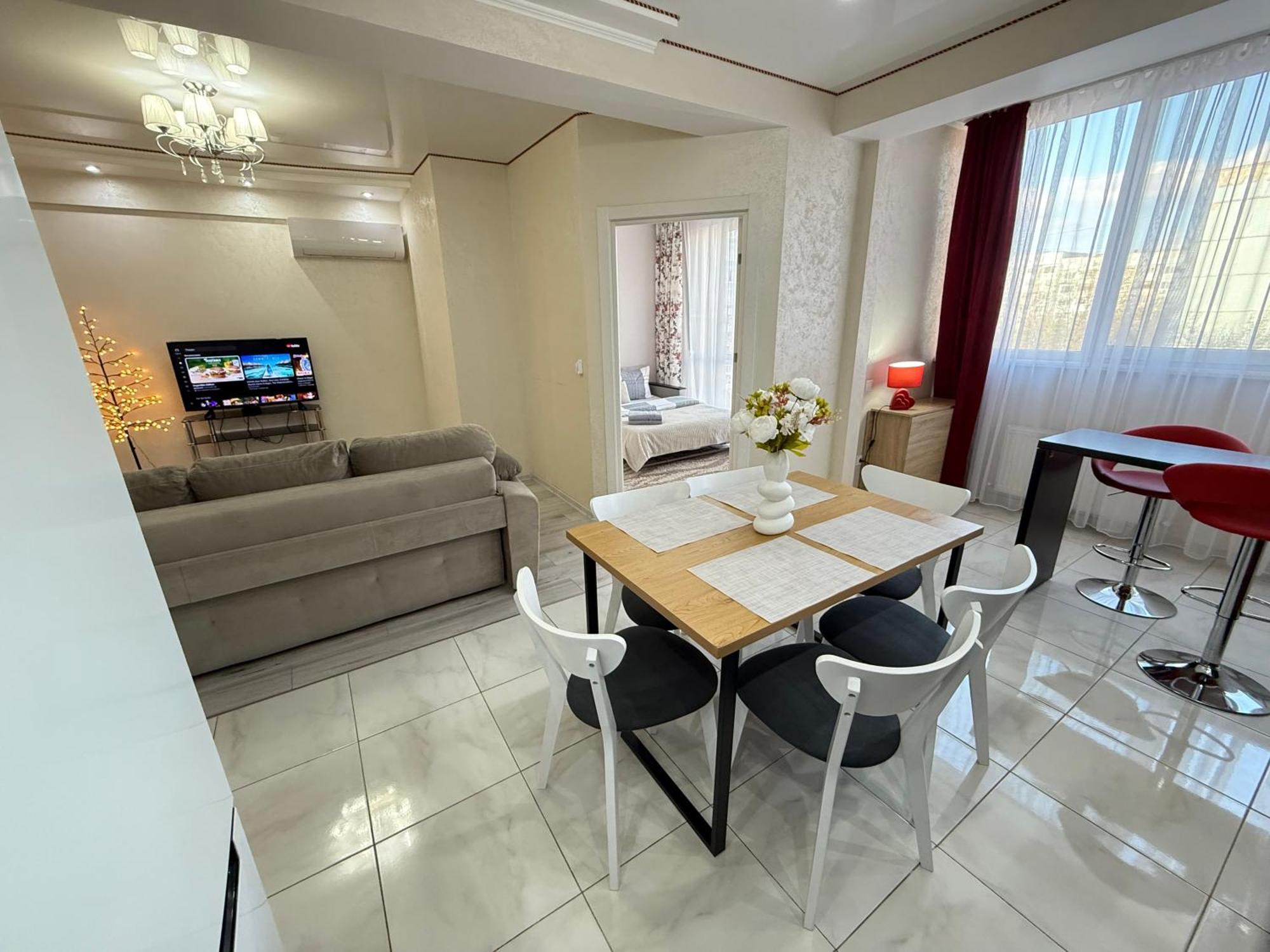 Cozy Two Bedroom Large Apartment Chisinau Exterior foto